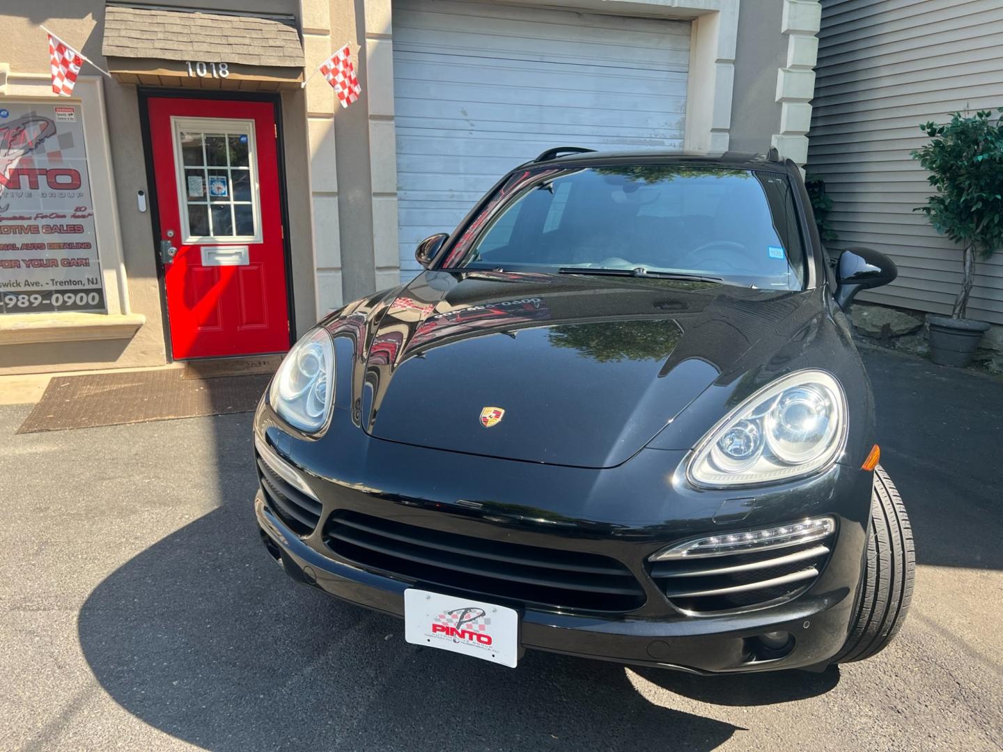 2014 BLACK /Black Leather Porsche Cayenne s (WP1AB2A20EL) with an 4.8L V8 DOHC 32V engine, 8 Speed Automatic transmission, located at 1018 Brunswick Ave, Trenton, NJ, 08638, (609) 989-0900, 40.240086, -74.748085 - This Porsche Cayenne is a super clean,well maintained black beauty! Always serviced and needs nothing. Please call Anthony to set up an appt. 609-273-5100 - Photo#5